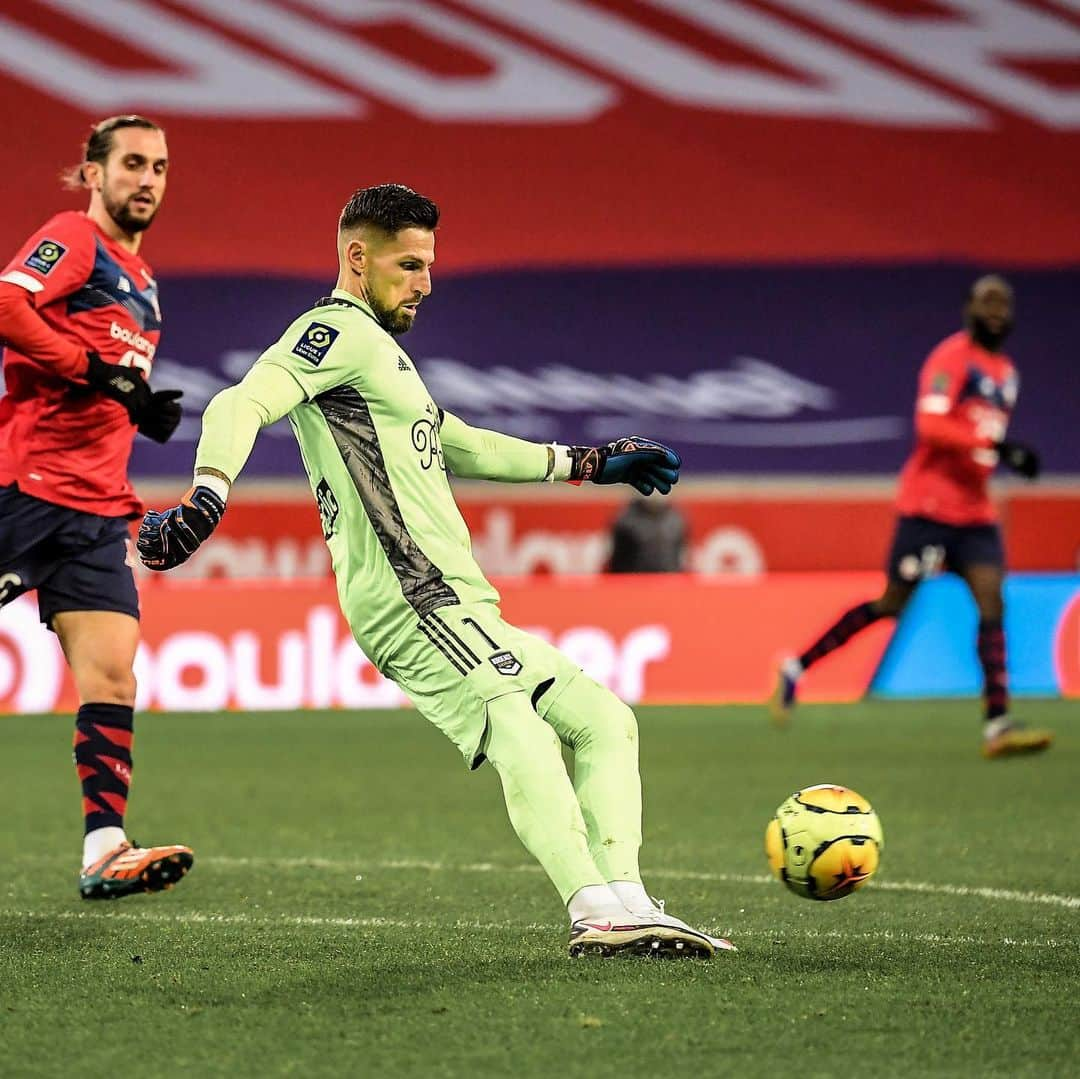 リーグ・アンさんのインスタグラム写真 - (リーグ・アンInstagram)「✔️ Très belle opération du @losclive qui s’impose face aux @girondins ! (2-1)  Important win for Lille against Bordeaux!   #ligue1ubereats #lille #bordeaux」12月14日 3時13分 - ligue1ubereats