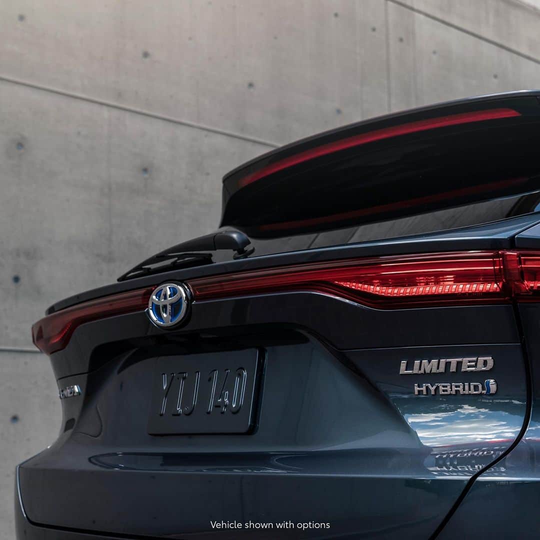 toyotausaさんのインスタグラム写真 - (toyotausaInstagram)「Taillights that make the perfect signature. #Venza #LetsGoPlaces」12月14日 3時17分 - toyotausa
