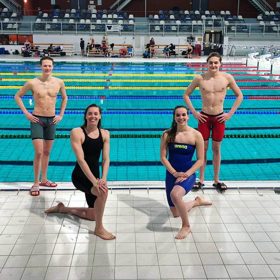 フェムケ・ヘームスケルクさんのインスタグラム写真 - (フェムケ・ヘームスケルクInstagram)「Proud  captain of the "Femtastic Four" during the 'IM Wouda Cup' 🏆 Our team swam many PB's, a National Age Record and even a World Record 😊🔥 .  Glad I had this fun meet to push my mind back in the right place. Thanks to everyone for their unconditional support, it means alot 😊❤️ . . #WoudaCup #Femtastic4 #HoiHoliday 📸 : @marritsteenbergen」12月14日 3時17分 - femheemskerk