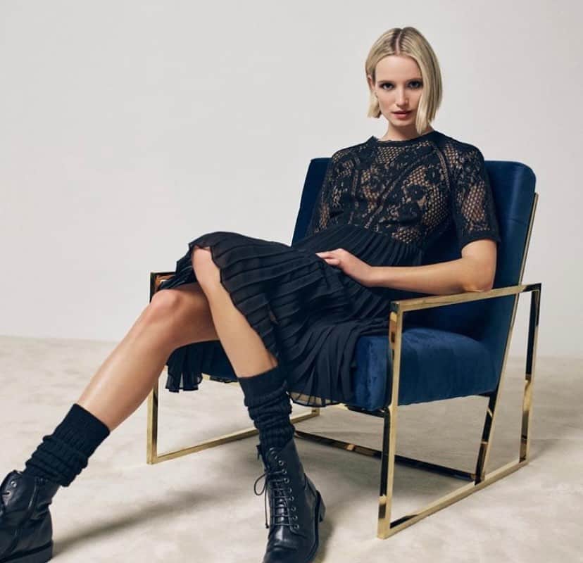 モード・ウェルゼンのインスタグラム：「Sundays🖤」