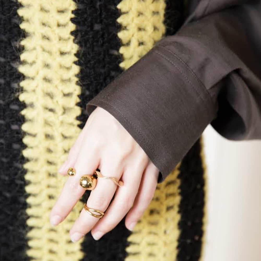 CITYSHOPさんのインスタグラム写真 - (CITYSHOPInstagram)「NEW Love letter from LIMA , our IT brand @mozhmozh_  🖤  Handmade knit dress #MOZHMOZH Stacked rings & necklace #aftershaveclub   ■AFTER SHAVE CLUB POP UP STORE： 渋谷店12/18(木)-12/22(火)、 京都店12/25(金)-12/29(火)  __________________________ #CITYSHOP  #Shibuya #Shinjuku #TOKYO #OSAKA #KYOTO #FASHION #FOOD #CULTURE」12月13日 19時37分 - cityshop.tokyo