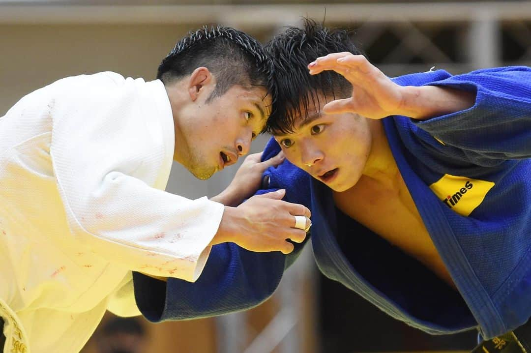 テレビ東京「柔道」のインスタグラム：「24分間に及ぶ激闘🔥  Photo:ItaruChiba  #テレビ東京 #柔道 #tvtokyo #judo #onematch #JoshiroMaruyama #HifumiAbe #tokyo2020 #1213onematch」