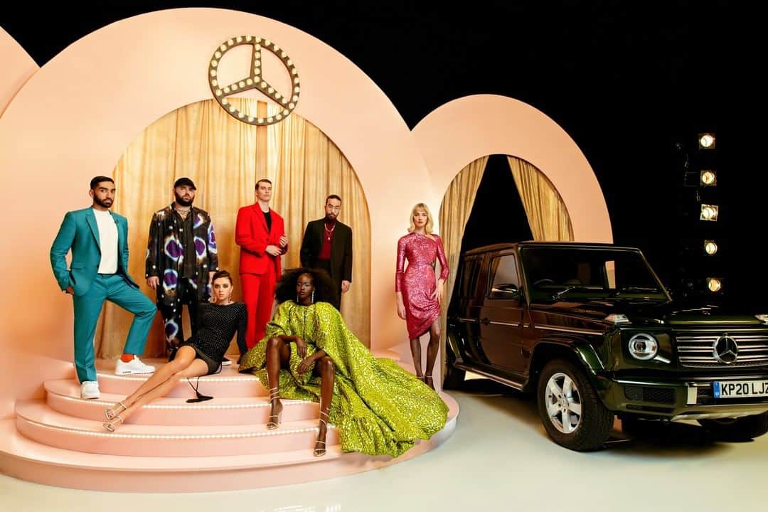 Mercedes-Benz Thailandさんのインスタグラム写真 - (Mercedes-Benz ThailandInstagram)「บ่งบอกตัวตนให้โดดเด่นด้วยแฟชั่น ที่เปรียบเสมือนส่วนหนึ่งของไลฟ์สไตล์กับ Mercedes-Benz Super Model Fashion  📸 @christinaebenezer_   #MercedesBenzFashion #MercedesBenz #MercedesBenzThailand」12月13日 20時00分 - mercedesbenzthailand