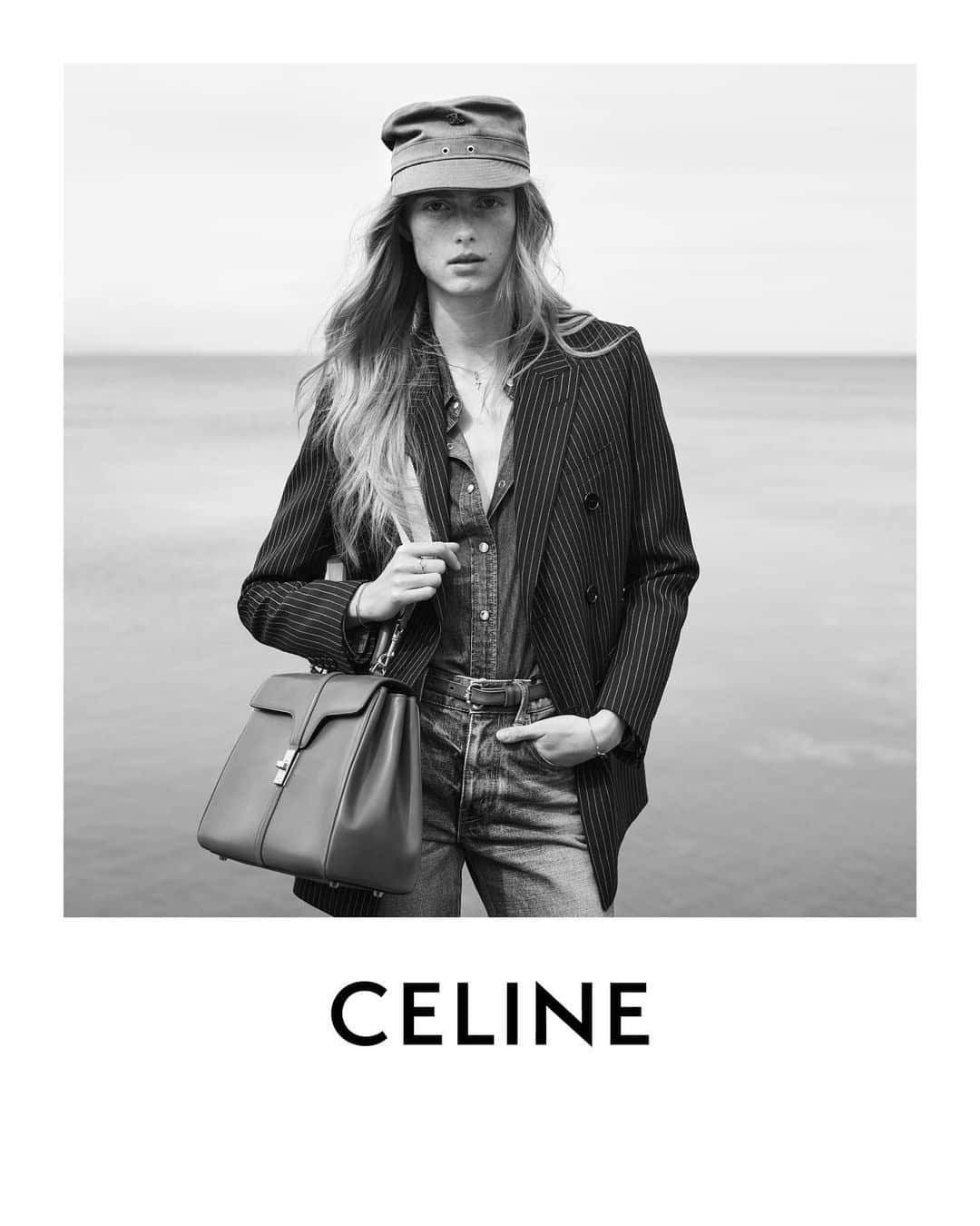 Celineさんのインスタグラム写真 - (CelineInstagram)「CELINE SPRING 21 CELINE 16 STRAP BAG IN VEGETAL TAN LEATHER  COLLECTION AVAILABLE IN STORE AND AT CELINE.COM  RIANNE PHOTOGRAPHED BY @HEDISLIMANE IN SAINT-TROPEZ IN JUNE 2020  #CELINE16 #CELINEBYHEDISLIMANE」12月13日 20時04分 - celine