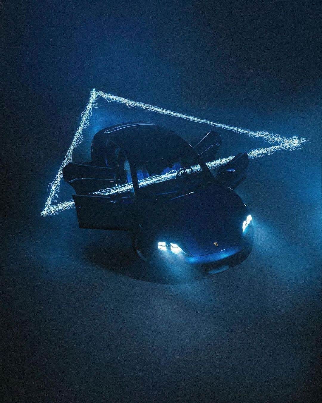 Porscheさんのインスタグラム写真 - (PorscheInstagram)「Lighting the blue touch-paper. @19tones captured this unique light show to outline the 'Electric Soul' of the Taycan.   (📸@19tones) #Porsche #PorscheMoment   __ Taycan models: Electricity consumption combined: 28,5 - 26,2 kWh/100 km; CO2 emissions combined: 0 g/km https://porsche.click/DAT-Leitfaden Status: 12/2020」12月13日 20時10分 - porsche