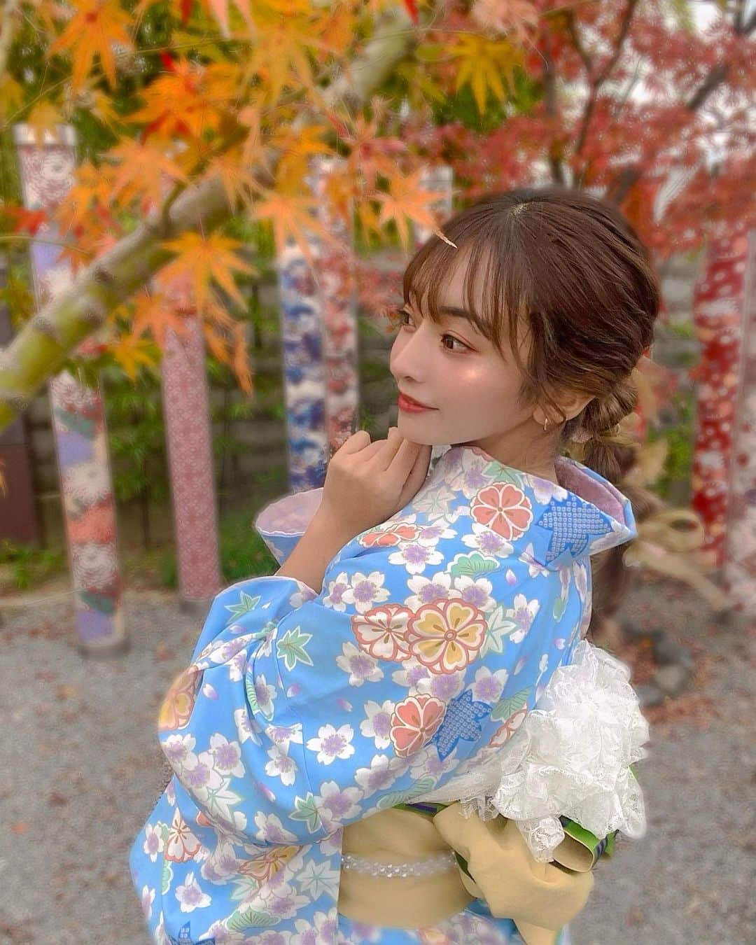 ERENAのインスタグラム：「地元の友達と京都🍁 京都で初めて着物着た🙄」
