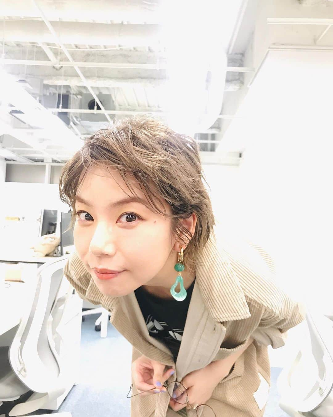 野村麻純さんのインスタグラム写真 - (野村麻純Instagram)「眼鏡の跡🥸 アクセサリー、メイク、お洋服の順にアピール🏄‍♂️ #38歳バツイチ独身女がマッチングアプリをやってみた結果日記  #テレビ東京 #ドラマパラビ #paravi」12月13日 20時38分 - masumi_nomura.official