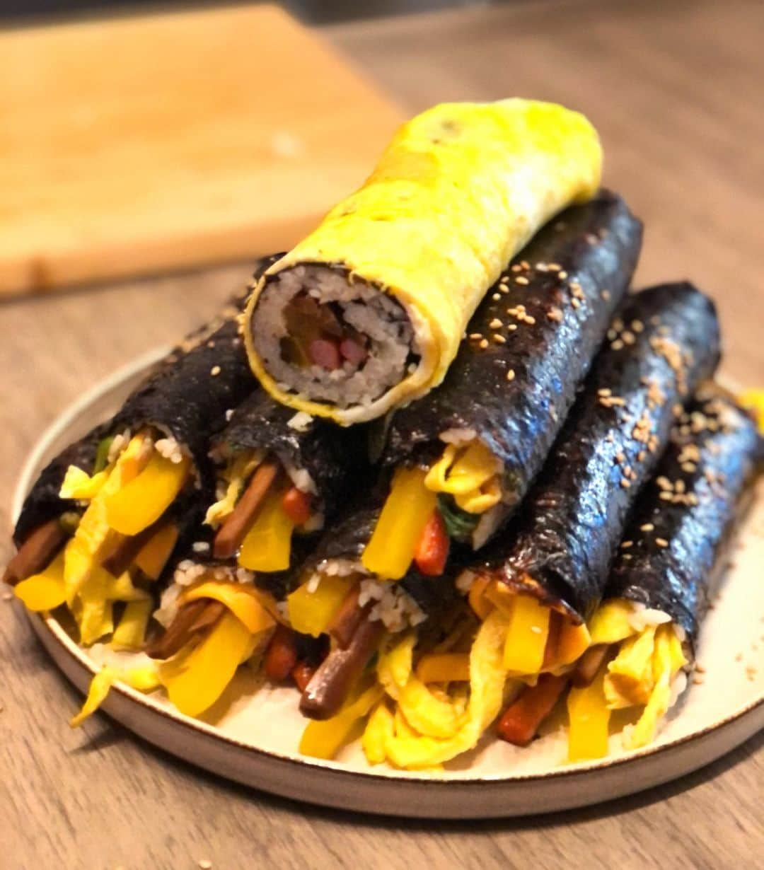 リュ・スヨンさんのインスタグラム写真 - (リュ・スヨンInstagram)「#김밥 #kimbap」12月13日 20時47分 - suyoung_ryu