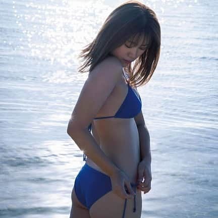 のインスタグラム：「去年の今頃。。。😌💓 ． ． 小出しにしていくスタイル。笑 みんな、来年またグラビアあると思うので、待っててくださいっ🥺🥺🥺 ． ． #グラビア #水着 #沖縄」