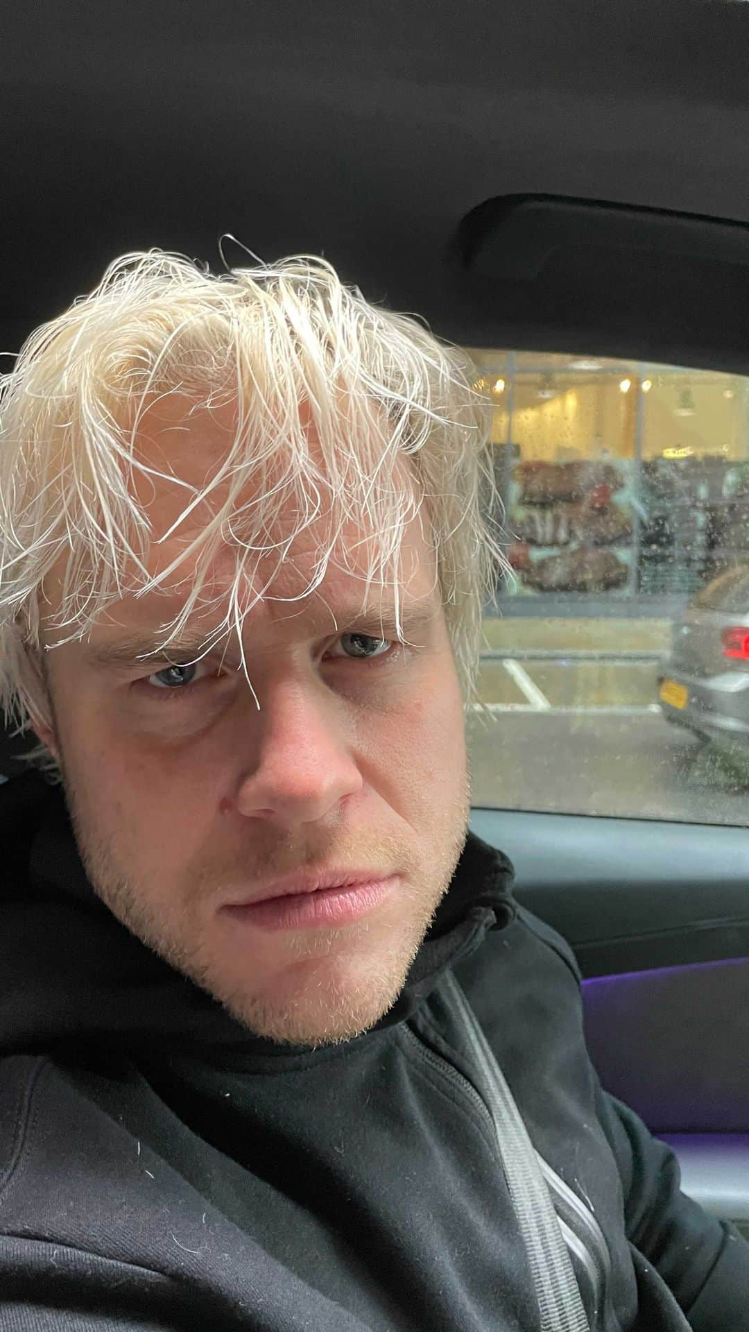 のインスタグラム：「Do you want Eggs with your Brexit Prime Minister? 🍳🤣」