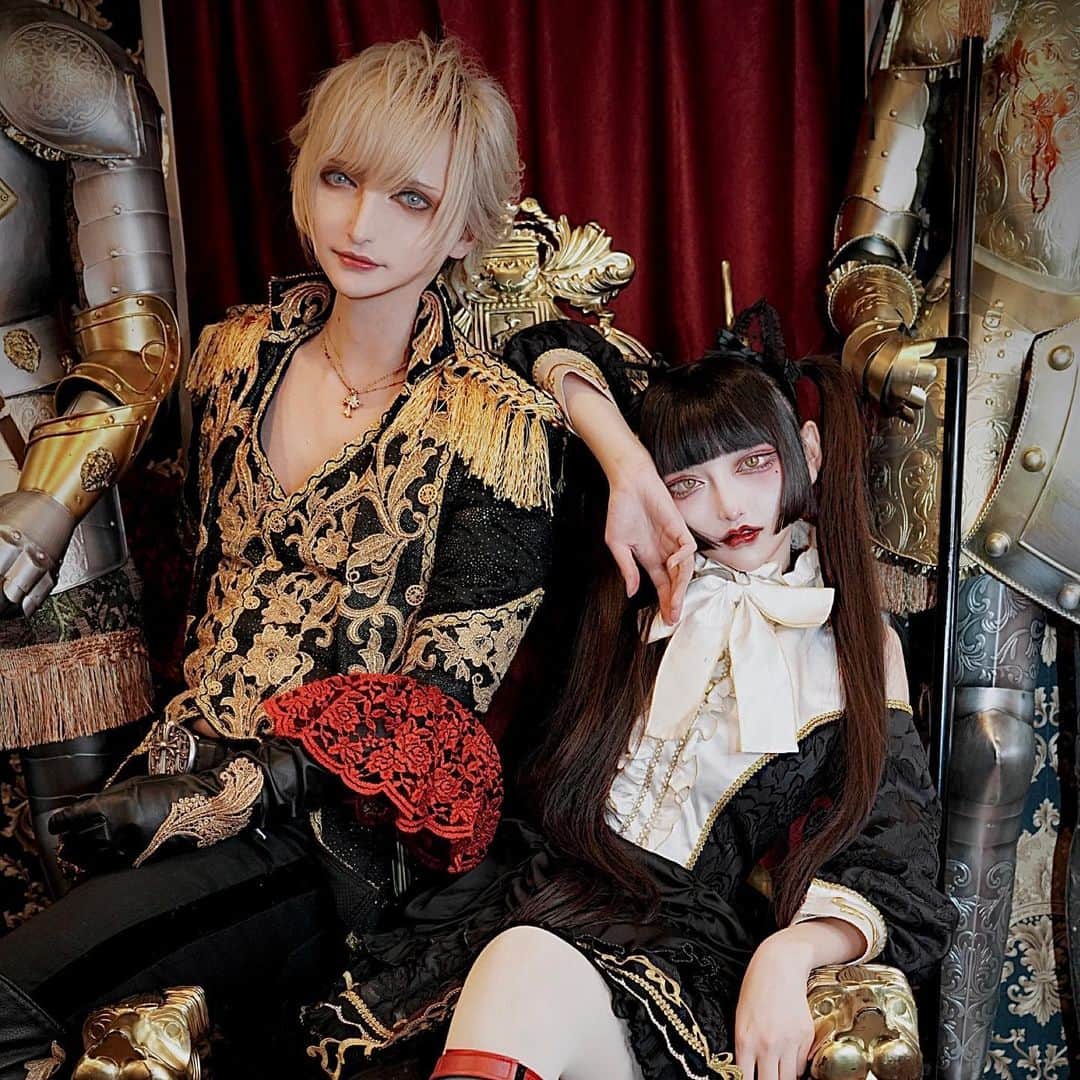 MiA のインスタグラム：「現世のドールハウスへようこそ。」