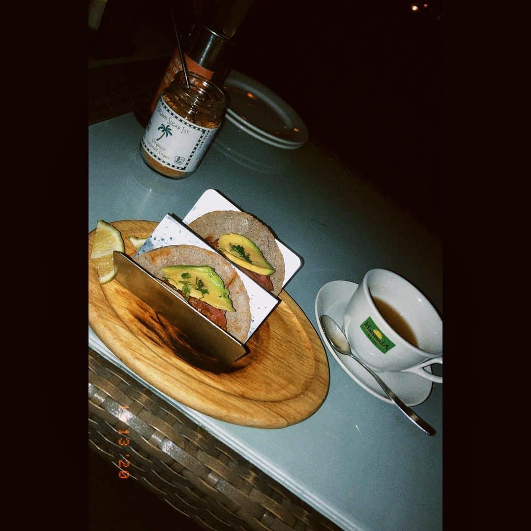 ナタリア聖奈さんのインスタグラム写真 - (ナタリア聖奈Instagram)「・ ・ メキシカン💭🇲🇽 本場の味でした😭👏🏻 大人の方はビールとパ〜ーっとしたら最強ですね👀🔥 ・ #メキシコ料理 #代官山ランチ #代官山 #タコス #」12月13日 21時36分 - _natamilk_