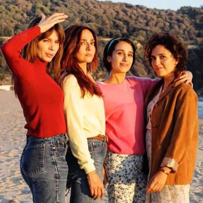 のインスタグラム：「@rai1official STASERA ALLE 21:30 “ BRAVE RAGAZZE “ di @la_andreozzi_official  con @serenarossiofficial @ileniapastorelli @silvindamico @lucaargentero @massimilianovado  e ancora nel cast, ma dovrete vederlo per trovarli nel film, ci saranno #antonellaclerici #maravenier #carloconti #barbaradurso #amadeus @therollingstones  e pensate un po’ .... @stefano__coletta」