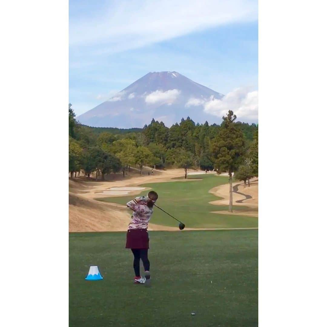 中尾紫乃のインスタグラム：「. . . 第二回　Thanks Woman's Golf Tourに出場しました⛳️🏌️‍♀️ 思うようにはいかない1日でしたが、ニアピン賞を頂けてとても嬉しいです🙌✨ サポーターになってくださった皆様、応援してくださった皆様、ありがとうございました！！ . . #twgt」