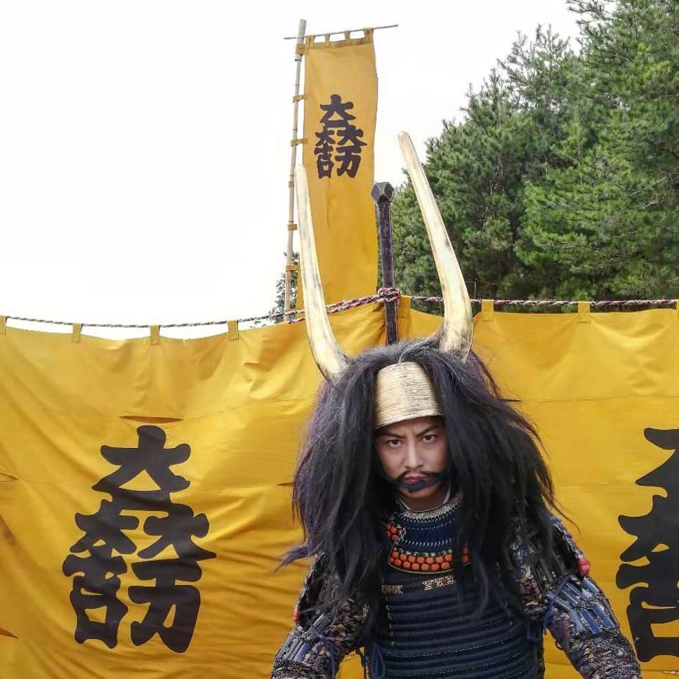 石黒英雄のインスタグラム：「空から読み解く！ 新説・関ヶ原 決戦！関ヶ原 〜空からスクープ 幻の巨大山城〜  12月19日（土）［BSプレミアム］後9:00〜10:59  観てください‼︎ 宜しくお願い致します。」