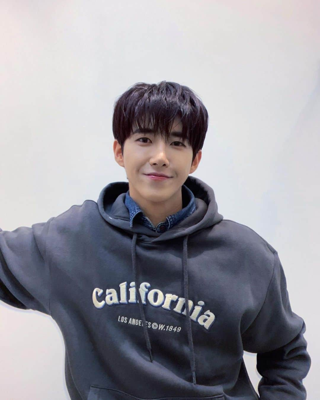 ファン・グァンヒさんのインスタグラム写真 - (ファン・グァンヒInstagram)「good night😗」12月13日 23時34分 - prince_kwanghee