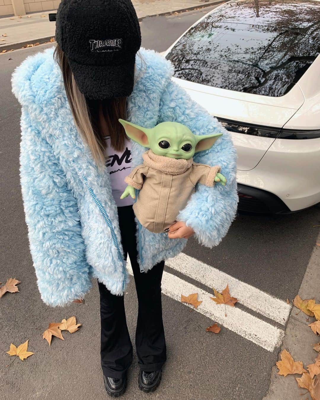 チン・インヒのインスタグラム：「太Q了🥺🥺🥺 #yoda #babyyoda #taycan」