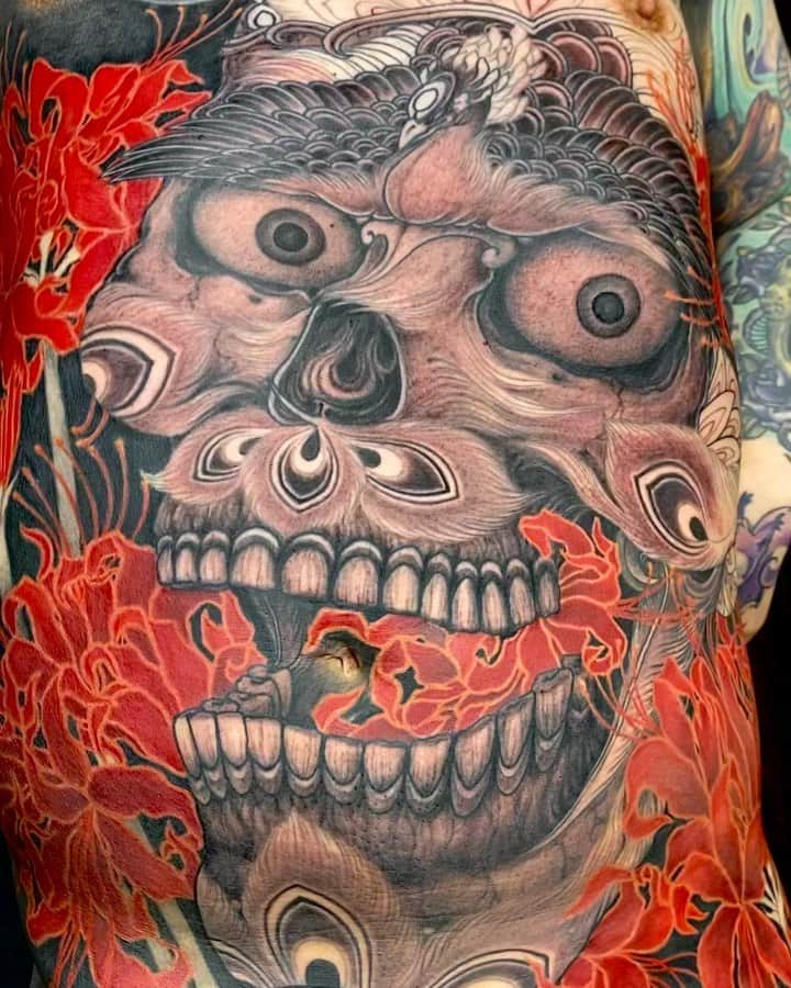 SHIGEのインスタグラム：「In progress,, just started shading,, not finished,, I remember that I tattooed him first time was over 15 years ago,, I did tibetanskull to the chest,, then finally, connected everything for one big front piece now,, Really looking forward to see the complete it! Thank you! Tagu! @coo_chang   #shige #shigetattoo #shigeyellowblaze #yellowblazetattoo #黄炎 #kapala #tibetanskull #tibetanskulltattoo #redspiderlily #彼岸花 #曼珠沙華 #japanesetattoo #japaneseart #日本刺青 @bishoprotary #bishoprotary @inkeeze #inkeeze #dipcaps #bishopfamily #fusionink #fusioninkproteam」