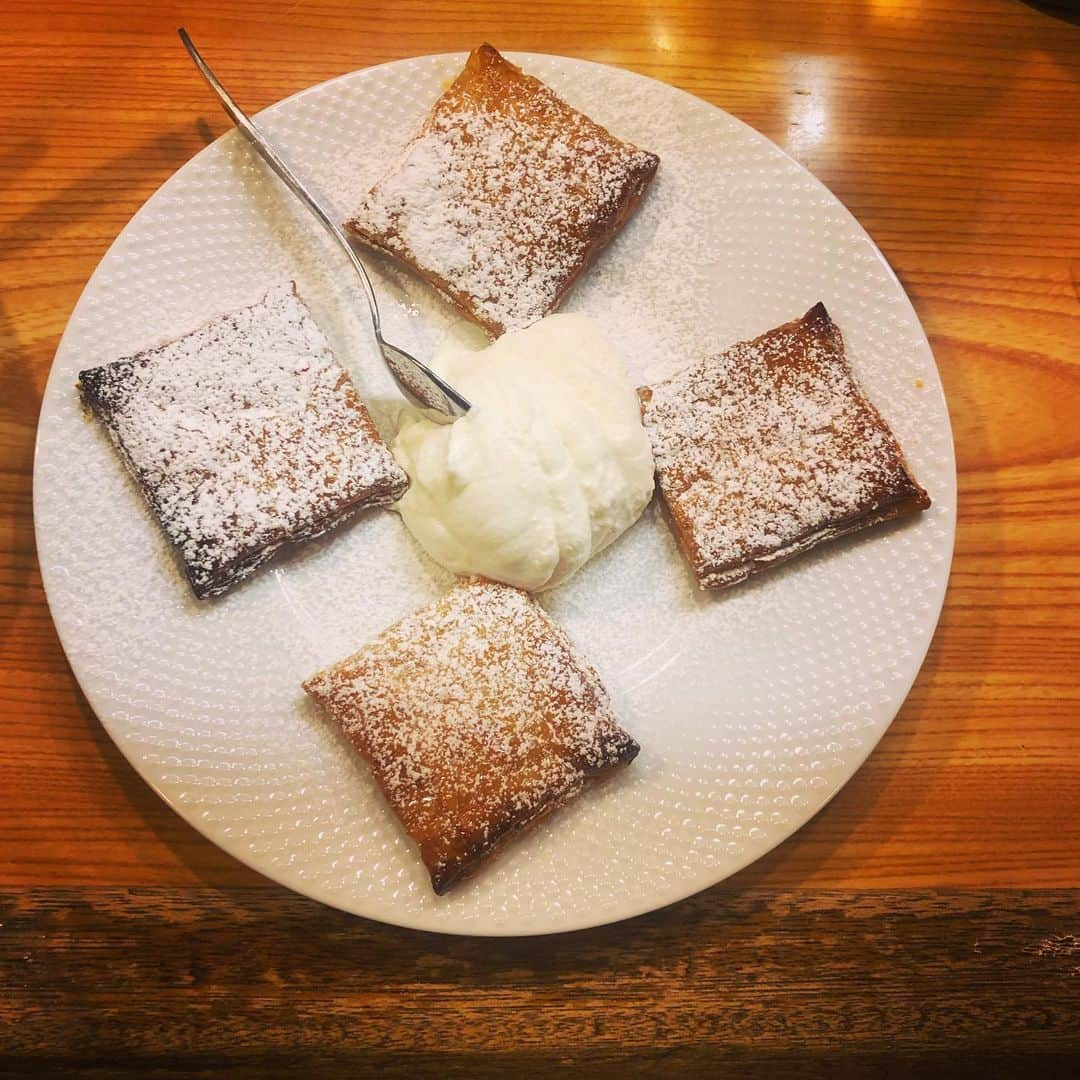 高橋リタさんのインスタグラム写真 - (高橋リタInstagram)「今年ラストのメゼババ😋 カラスミのカッペリーニ、ウニのブルスケッタ、愛農ポークの自家製ハム、カルボナーラ、、、おまかせコースでも大好物のオンパレード😍❤️」12月14日 1時11分 - jojopon