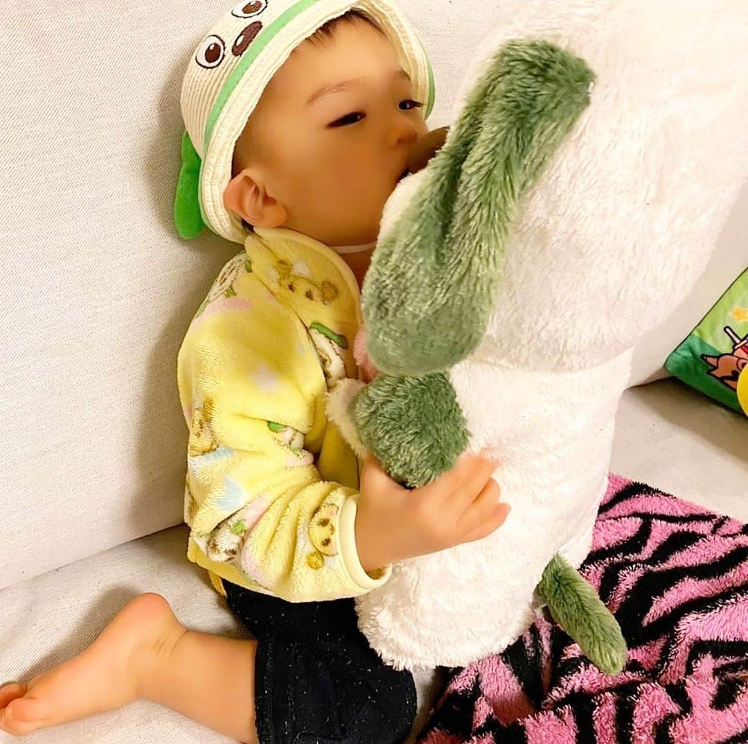 Momoeのインスタグラム：「#happy #家事 #育児 #family #家族 #boy #smile #男の子 #息子 #code #love #lucky #kids #子供 #thankyou #宝物 #ベビー #fashion #follow #心 #縁 #パパ #ママ #家族写真 #男の子ママ #赤ちゃん」