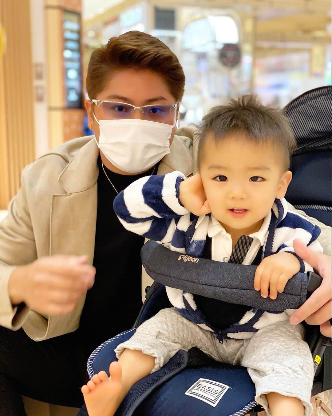 Momoeのインスタグラム：「#happy #家事 #育児 #family #家族 #boy #smile #男の子 #息子 #code #love #lucky #kids #子供 #thankyou #宝物 #ベビー #fashion #follow #心 #縁 #パパ #ママ #家族写真 #男の子ママ #赤ちゃん」