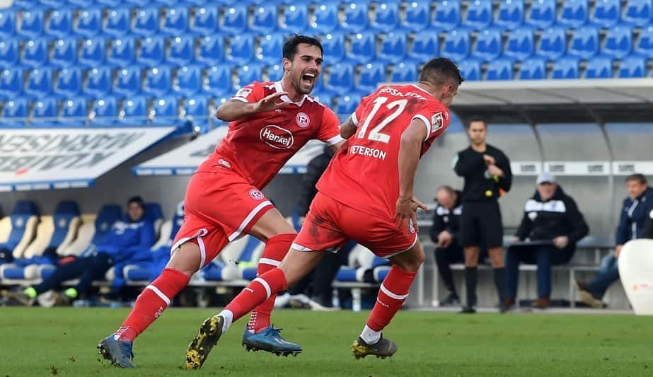 クリストファー・ピーターソンのインスタグラム：「Football is full of ups and downs, from red card last game to scoring the winning goal today. Fantastic from the whole team. We go again 👊🏽  Super happy for my brate @luka_krajnc getting on the score sheet apperently its been a while 😂🙌🏽」