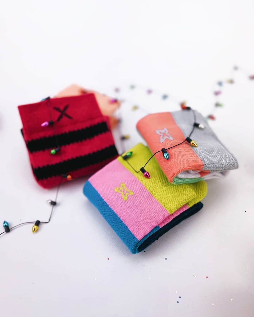 ミュニックのインスタグラム：「A todo color 💯👌🧦#MunichSocks #munichsports #xmas #regalaMunich」