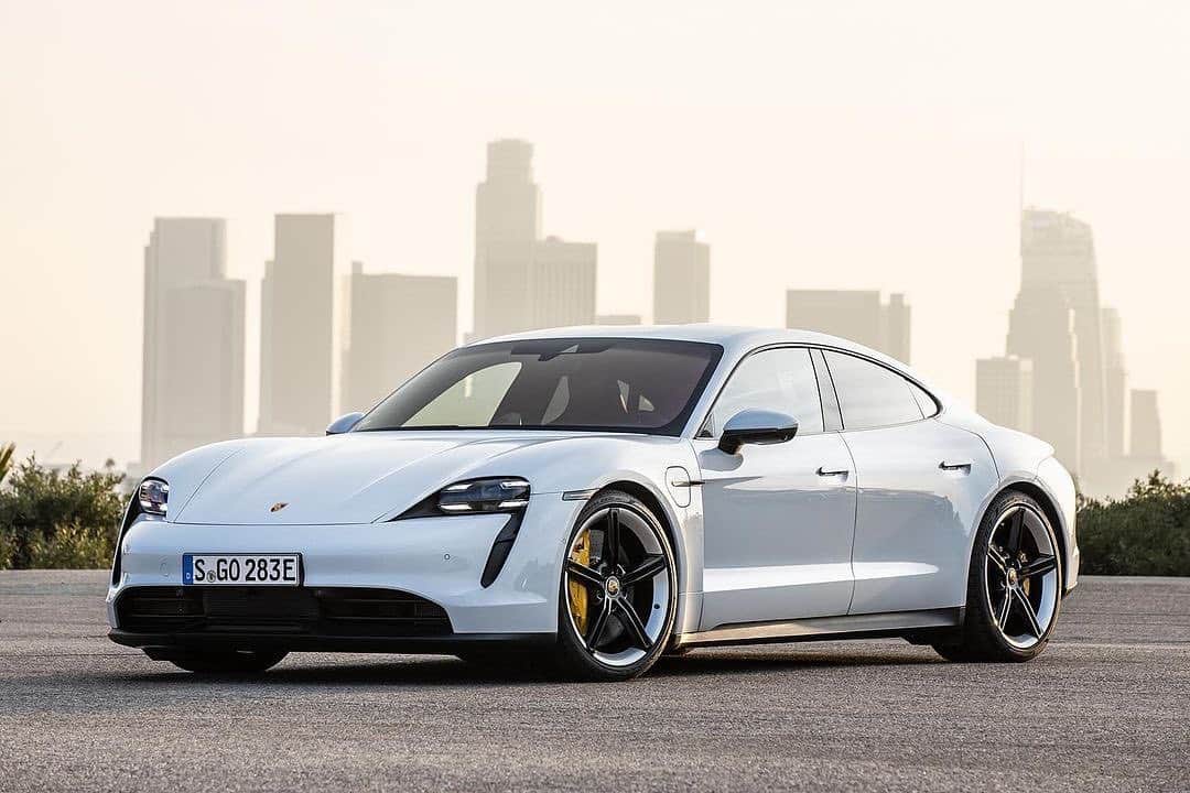 パブリッシュブランドのインスタグラム：「Are you a fan of the all-new electric @porsche Taycan?  . . . . #publishbrand #todayfortomorrow #porsche」