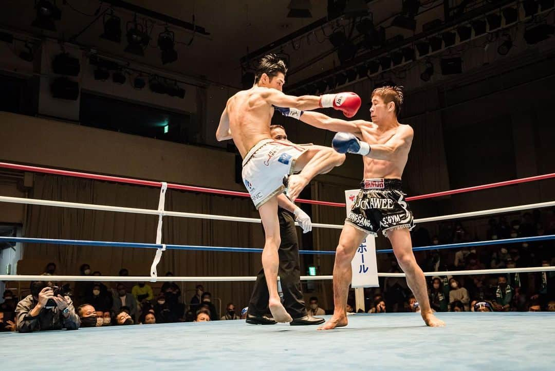 瀧澤博人さんのインスタグラム写真 - (瀧澤博人Instagram)「2020,11,22(sun)Tokyo Japan . 【WMO International FeatherWeight Championship】 . Photo©︎ @jun_3716_photo  . #muaythai #kickboxing #championship #titlematch #wmo #wmomuaythai #hirohitotakizawa @wmomuaythai #瀧澤博人」12月14日 13時44分 - takizawahirohito