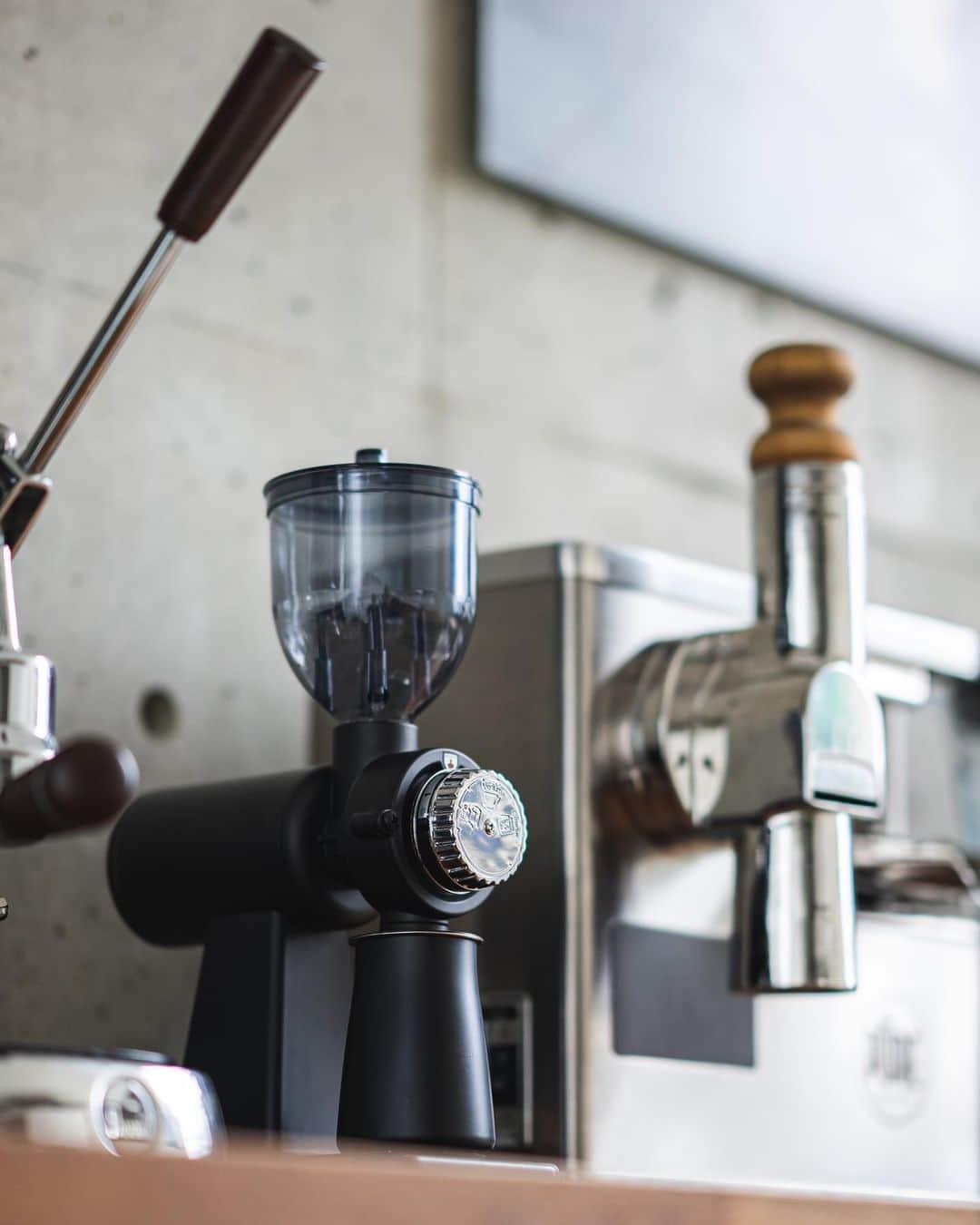 高嶋綾也さんのインスタグラム写真 - (高嶋綾也Instagram)「Welcome to my home♡ New coffee grinder from Taiwan🇹🇼 @akirakoki   It’s available in Japan at @goodman_roaster_kyoto  台湾からやってきた新しいドリップ用グラインダー。 グッドマンロースター京都で注文できます🤟🏻」12月14日 13時45分 - peaceful_cuisine