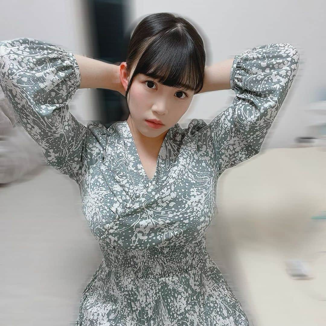 インスタ 着衣巨乳 愛萌なのさんのインスタグラム写真 - (愛萌なのInstagram)「インスタフォローしてくれてるみなさんありがとうございます😊✨  フォロワーさんまずは1000人！目標にこれからも投稿続けていきます🌷🤍 #グラビアアイドル #グラビア #アイドル #グラビアモデル #グラドル  ...