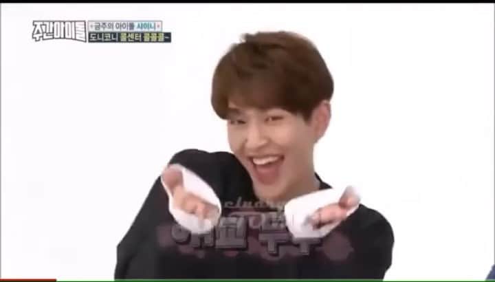 SHINeeのインスタグラム：「Some funny moments of our lee jinki! 💜」