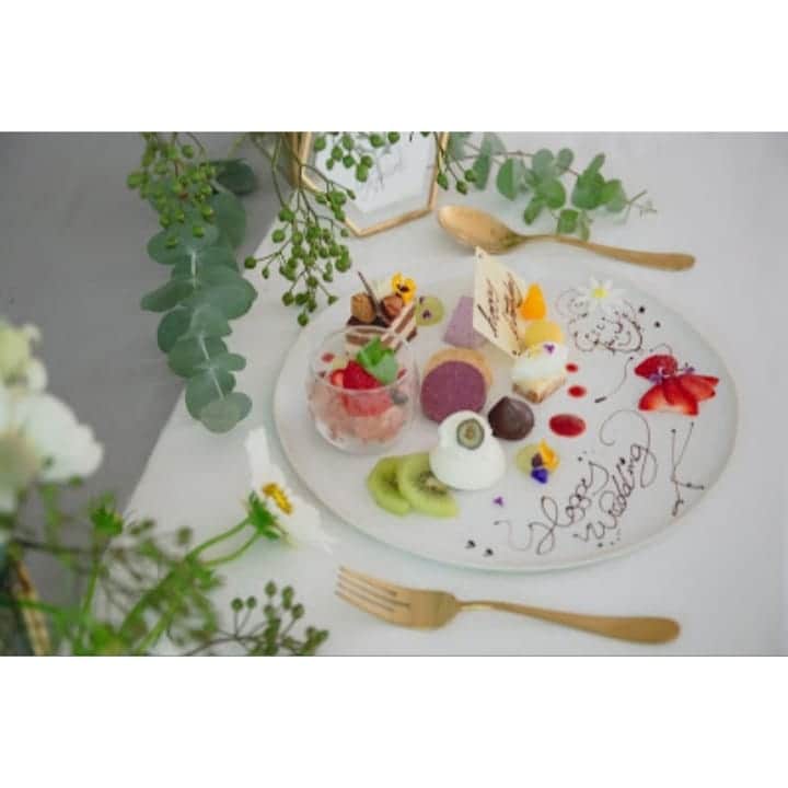 のインスタグラム：「. @maison.premiere   #メゾンエルミタージュ #栃木県 #小山市 #小山結婚式 #小山結婚式場 #栃木結婚式 #宇都宮結婚式 #小山花嫁 #プレ花嫁 #栃木プレ花嫁 #結婚記念日 #結婚記念日ディナー #結婚式場ランチ #ランチカフェ #wedding #アニバーサリー #家族婚 #入籍 #wedding cake #photo wedding #前撮り #オートクチュール #provence #france #コロナに負けるな #貸し切り #ガーデンウェディング #カメラ好きな人と繋がりたい #フォトウェディング #綺麗になりたい人と繋がりたい」