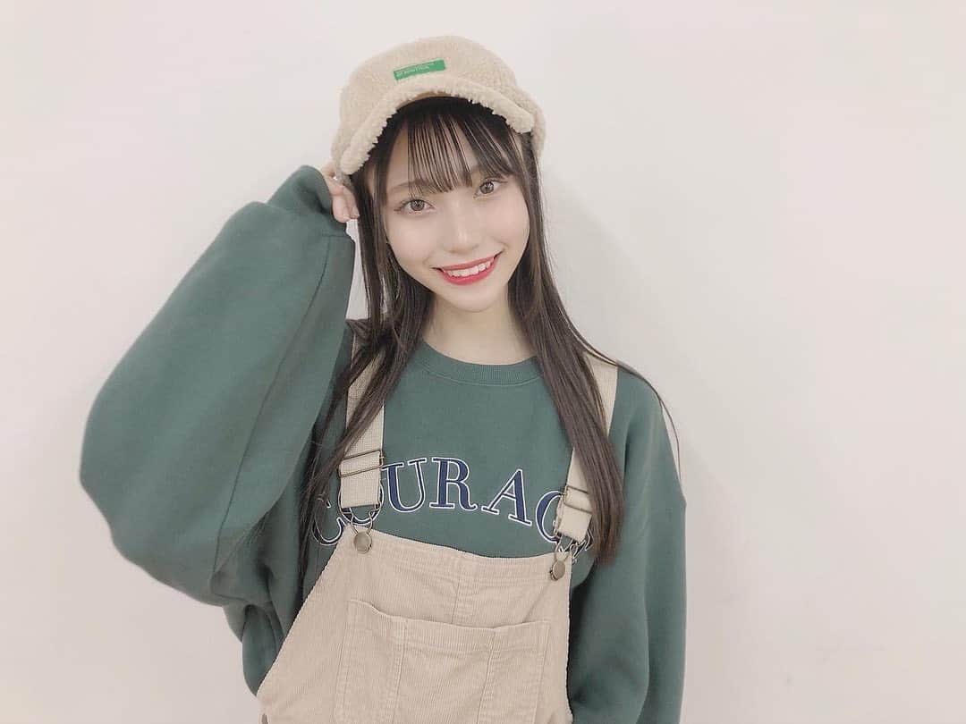 川越紗彩さんのインスタグラム写真 - (川越紗彩Instagram)「12.13 #NGTおしゃべり会 もこもこ帽子にゆるゆるコーデ🥑 #私服 #コーデ #オーバーオール #ストリートファッション #キャップ女子 #ootd」12月14日 13時18分 - saaya_kawagoe_ngt48