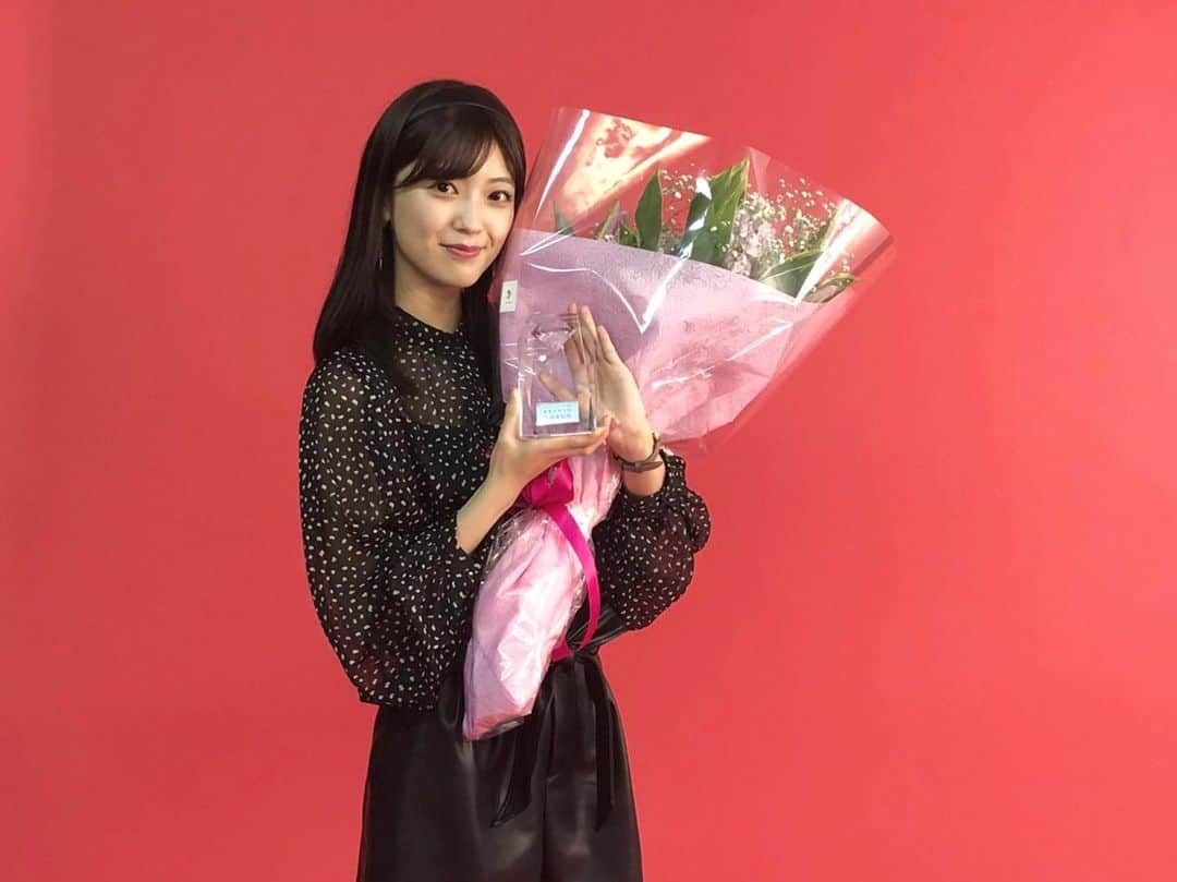 工藤美桜さんのインスタグラム写真 - (工藤美桜Instagram)「『週プレ　グラジャパ！アワード2020』 にて最優秀新人賞をいただきました！ ありがとうございます😭✨ 今年初めて挑戦したグラビアのお仕事でこういった素敵な賞をいただけたこと、とても嬉しいです…！ 皆さんのおかげです。 本当にありがとうございます！ #週プレ ⠀ #うれしい　⠀ #これからもがんばります ⠀」12月14日 13時33分 - mmio_kudo