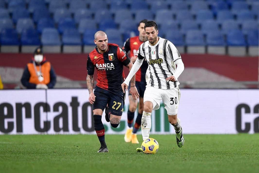 ロドリゴ・ベンタンクールのインスタグラム：「Chiudiamo una settimana importante con un’altra grande vittoria. Avanti così! 👊🏼⚪️⚫️ #GenoaJuventus #FinoAllaFine #ForzaJuve @juventus   Cerramos una semana importante con otra gran victoria. A seguir así equipo! 👊🏼⚪️⚫️ #GenoaJuventus #FinoAllaFine #ForzaJuve @juventus」