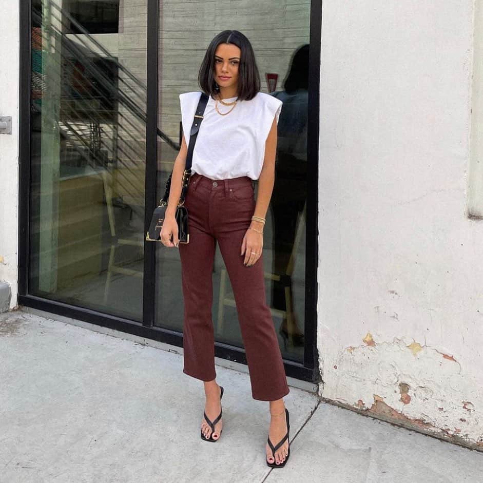 ハドソンのインスタグラム：「We’ll jump on board the Festive Holiday Dressing train if it means wearing these coated jeans on repeat @michelleinfusino」