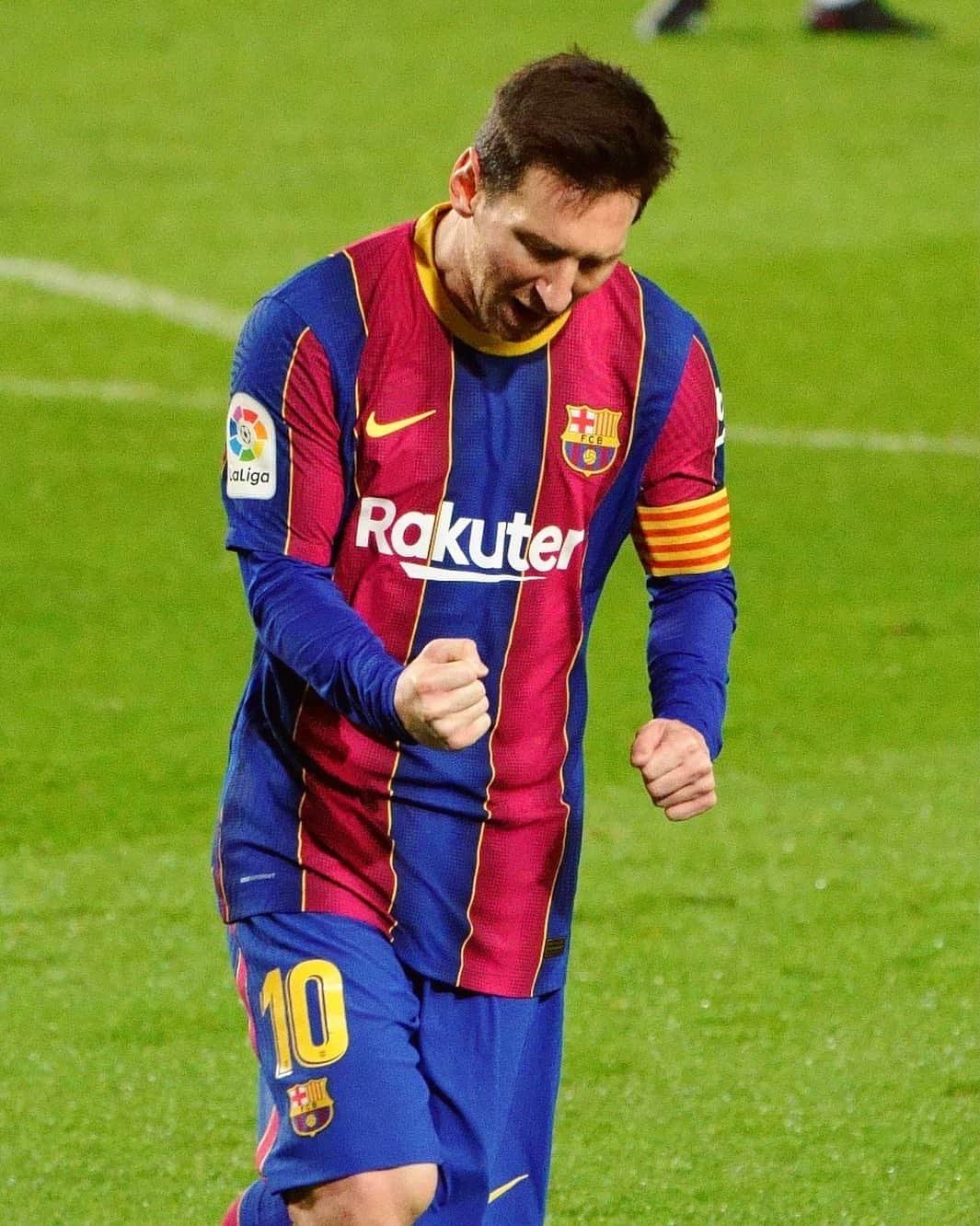 LFPさんのインスタグラム写真 - (LFPInstagram)「🌟 @leomessi 🌟  #LaLiga #LaLigaSantander #Barça #Messi #Football #Goals」12月14日 6時40分 - laliga