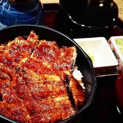 松本隆博のインスタグラム：「。 ひまつする… からひとり… ひつまぶし…  松本山頭歌」