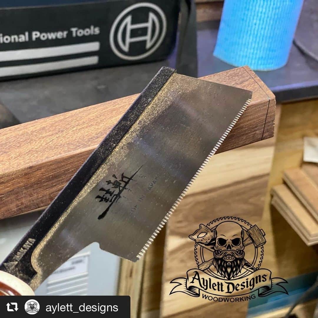 SUIZAN JAPANさんのインスタグラム写真 - (SUIZAN JAPANInstagram)「Glad that you chose our saw as your favorite! Thank you😄﻿ ﻿ #repost📸 @aylett_designs﻿ Nothing comes close to A Japanese pull saw when you need accuracy, by far my favorite of my Japanese saws @suizan_japan #woodworking #kiaat #sawdust #handsaw #pullsaw #finewoodworking #handmade﻿ ﻿ #suizan #suizanjapan #japanesesaw #japanesesaws #japanesetool #japanesetools #craftsman #craftsmanship #dozuki #dovetail #flushcut #woodwork #woodworker #woodworkers #woodworkingtools #diy #diyideas #japanesestyle #japanlife」12月14日 13時57分 - suizan_japan