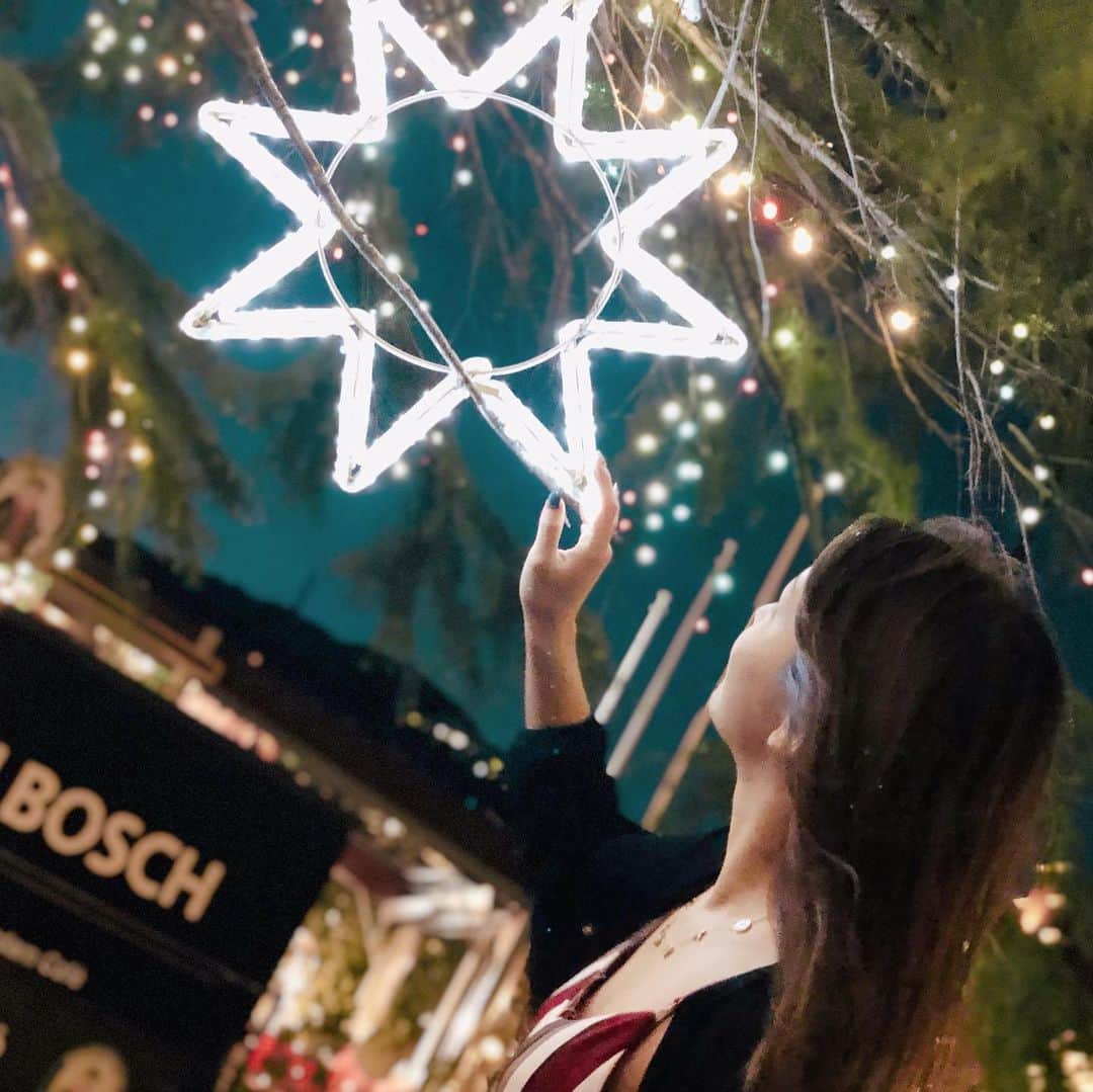 LINAさんのインスタグラム写真 - (LINAInstagram)「ハウステンボスのイルミネーション綺麗だった🎄 旅行前は銀座カラーの脱毛行くの習慣になってる笑  月額3,000円で全身脱毛ができるみたいで 無料カウンセリングのご予約は @ginzacalla_official 公式アカウントURLからキャンペーンcheckできるよ❣️ go toキャンペーンもしてて最大2万円オフなんだって👀✨  #銀座カラー　#脱毛　#全身脱毛　#顔脱毛　#callaPR #ハウステンボス　#九州旅行 #gotoキャンペーン #gotoトラベル  #長崎旅行　#長崎　#クリスマス #クリスマスイルミネーション　#ハウステンボスイルミネーション」12月14日 8時34分 - rinatea0519