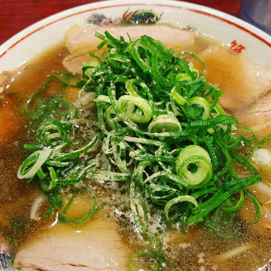 金村義明さんのインスタグラム写真 - (金村義明Instagram)「7時代　いい感じ！ ラーメン　ウマママママシ！ 今年も有難う京都の弟達！ 朝風呂&サウナ入って パワー全開！ 月曜日　毎日放送ラジオ 15時半生放送スタート 今週もガンバルンバ💪💪💪」12月14日 8時36分 - yoshiaki_kanemura