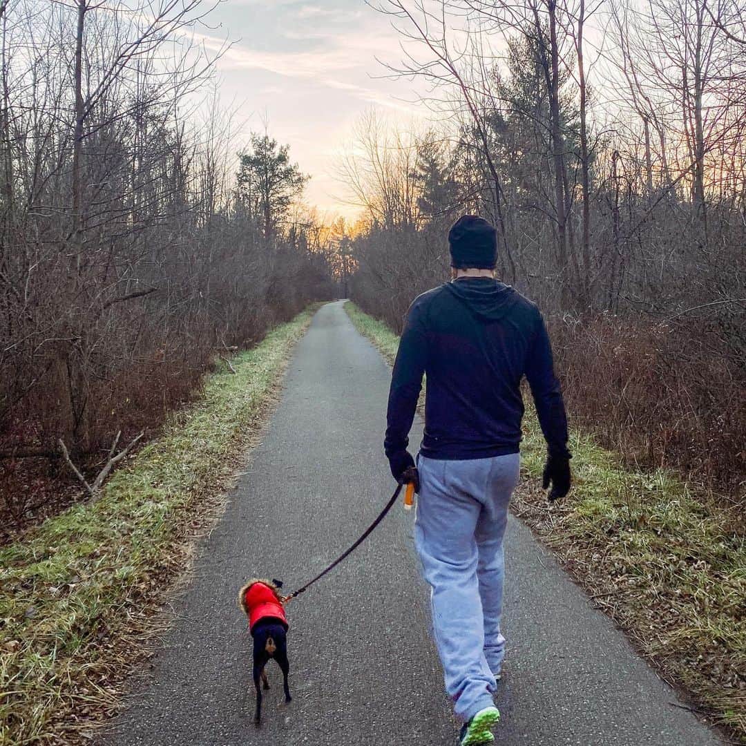 ジャスティン・ターナーのインスタグラム：「#HoosierDaddy 🌽🏀」