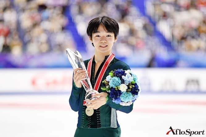 アフロスポーツさんのインスタグラム写真 - (アフロスポーツInstagram)「#鍵山優真  Photo: @kenjiromatsuo.aflosport , @yohei_osada.aflosport   Figure Skating : ISU Grand Prix of Figure Skating 2020/21 NHK Trophy at Towayakuhin RACTAB Dome, Osaka, Japan. #figureskating  #NHKtrophy #YumaKagiyama  #sportsphotography #フィギュアスケート  #日本スケート連盟」12月14日 10時35分 - aflosport