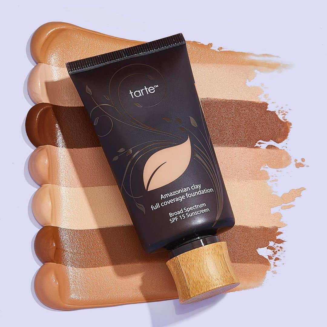 Tarte Cosmeticsさんのインスタグラム写真 - (Tarte CosmeticsInstagram)「Have you tried this cult-classic cutie? 💜 Our Amazonian clay vegan foundation is full coverage & infused with the best ingredients nature has to offer! 🌿 natural matte finish & oil control without dryness  🌿 lasts for 12 hours without creasing or caking 🌿 Amazonian clay infused so your skin looks smooth, even & hydrated  Available on tarte.com in 40 shades! #crueltyfree #rethinknatural #claypowered」12月14日 11時03分 - tartecosmetics
