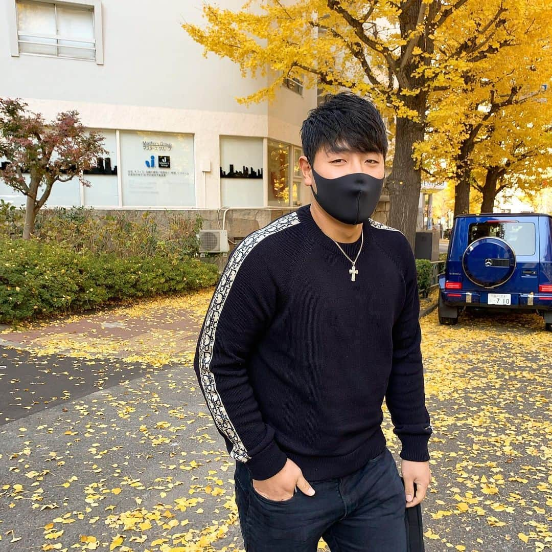 sun_platinumさんのインスタグラム写真 - (sun_platinumInstagram)「カットしました🥰 #岡本和真 #ホームラン王 #巨人 #ジャイアンツ」12月14日 12時10分 - sun_platinum