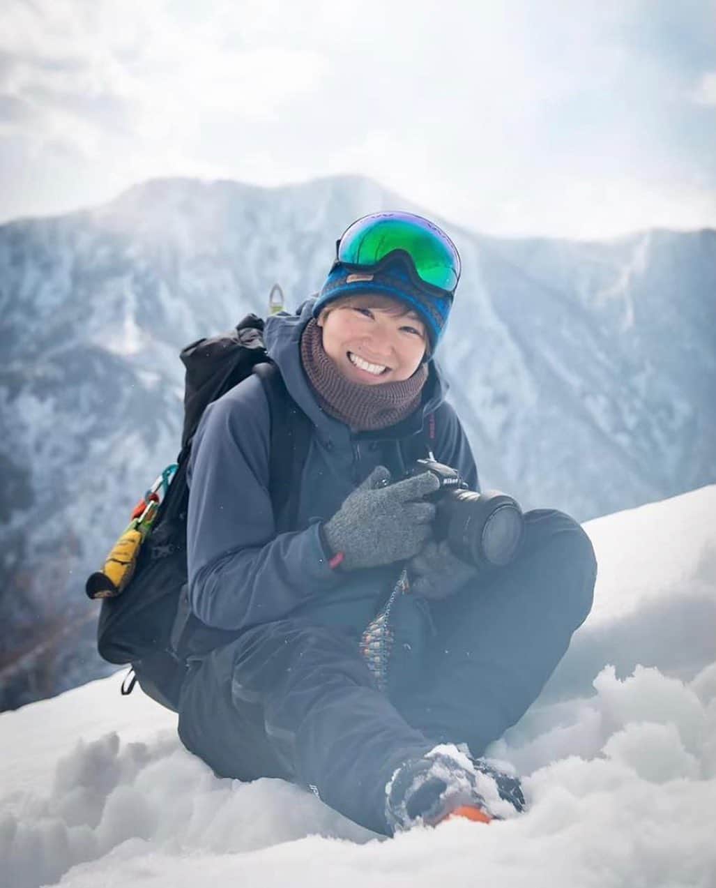 登山*トレッキング*アウトドア『.HYAKKEI』さんのインスタグラム写真 - (登山*トレッキング*アウトドア『.HYAKKEI』Instagram)「素敵な笑顔です✨✨﻿ 待ちに待った降雪ですね☃️❄︎﻿ 本格的な雪山の季節がやっとやってきました！！🏔﻿ ﻿ ﻿ ﻿ photo by @ka01222  model @suzuwanders  ﻿ ﻿ ﻿ あなたの山の思い出picを#hyakkeime で投稿してください！みんなで素敵なお山ギャラリーをつくりましょー！﻿ ﻿ ﻿ ﻿ #登山好きな人と繋がりたい #登山 #山登り #山歩き #山が好き #landscape #絶景 #日本の絶景 #as_archive #vsco #reco_ig #光と影 #雪山 #谷川岳」12月14日 21時50分 - hyakkei_me