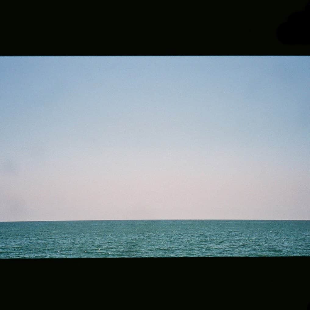 鳥越裕貴さんのインスタグラム写真 - (鳥越裕貴Instagram)「🌏 #地平線 #film #filmcamera #filmphotography」12月14日 22時46分 - yuki_torigoe.cleftchin