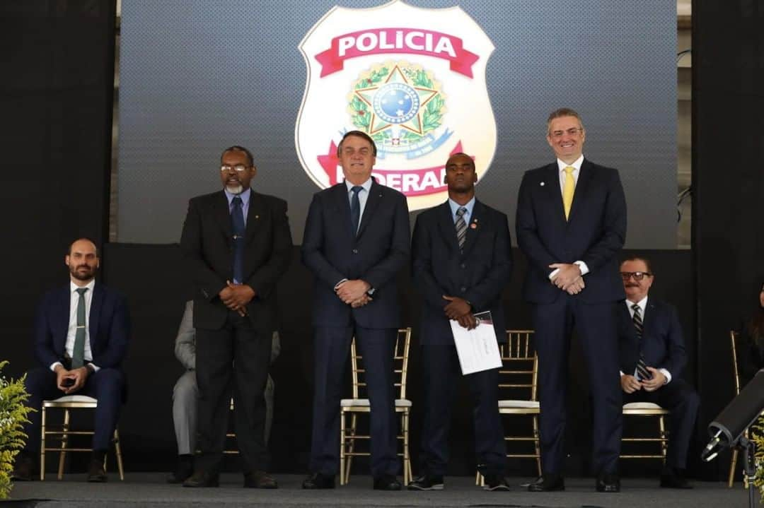 ジルマ・ルセフさんのインスタグラム写真 - (ジルマ・ルセフInstagram)「O Presidente Jair Bolsonaro participou, na manhã desta segunda-feira (14), da solenidade de encerramento dos Cursos de Formação Profissional para os cargos de Delegado de Polícia Federal e Perito Criminal Federal. O evento aconteceu em Brasília/DF.  Fotos: Clauber Cleber Caetano/PR」12月14日 22時49分 - presidenciadobrasil