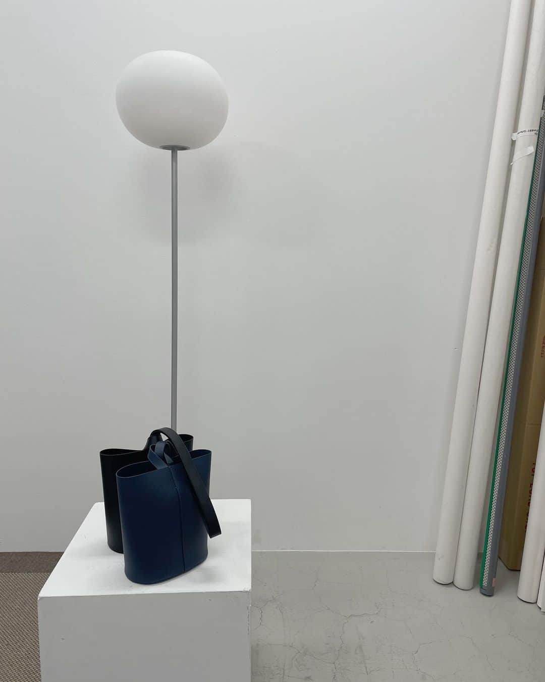 のインスタグラム：「. 12/16- One handle bucket bag  くすみブルー🫐はminiのみのご用意です。スタイリングにプラスすると可愛いのです」